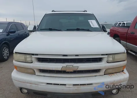 2002 Chevrolet Tahoe Z71 из США, поврежденный, VIN 1GNEK13Z12R221192